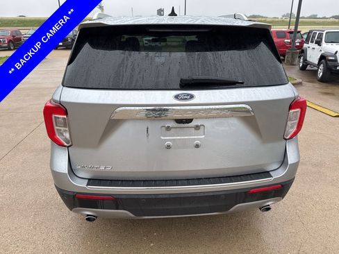Used 2021 Ford Explorer Limited w/ Equipment Group 301A image 9