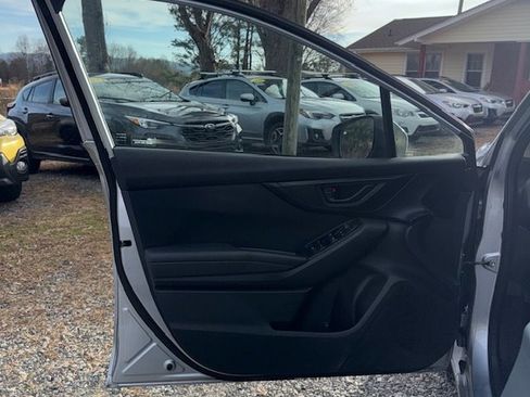 Used 2019 Subaru Impreza 2.0i Premium w/ Popular Package #2 image 10