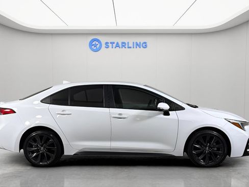 Used 2023 Toyota Corolla SE FWD image 11