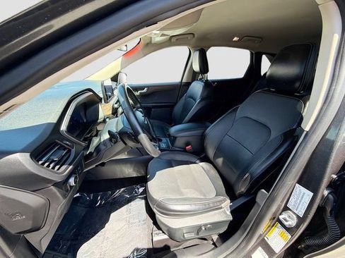 Used 2020 Ford Escape Titanium AWD/4WD image 22