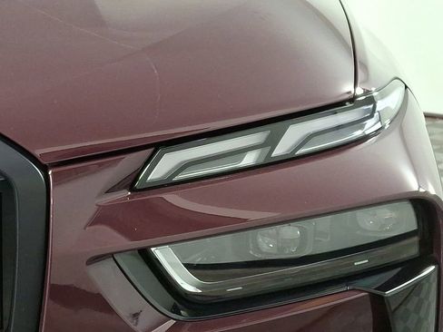 Certified 2024 BMW X7 xDrive40i w/ Executive Package image 12