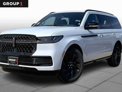 New 2026 Lincoln Navigator Reserve w/ Jet Appearance Package