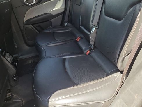 Used 2023 Jeep Compass Latitude AWD/4WD image 2