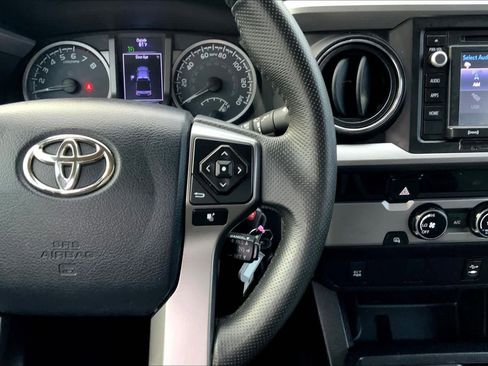 Used 2017 Toyota Tacoma SR5 w/ Tow Package image 24