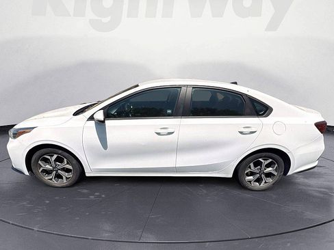 Used 2021 Kia Forte LXS FWD image 2