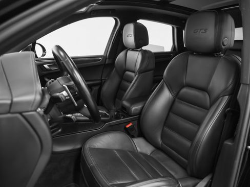 Used 2021 Porsche Macan GTS image 50