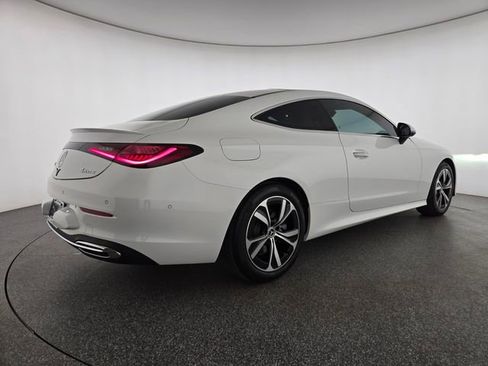 Used 2024 Mercedes-Benz CLE 300 4MATIC Coupe image 2