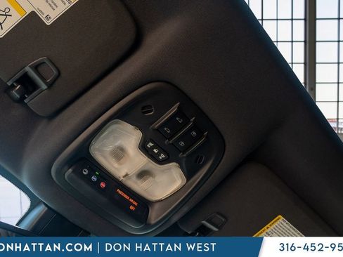 Used 2024 Chevrolet TrailBlazer RS w/ Convenience Package FWD image 13