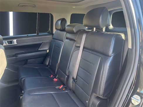 Used 2024 Hyundai Santa Fe Limited image 13