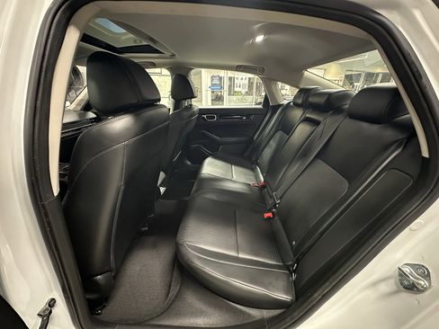 Used 2022 Honda Civic Touring image 19
