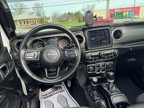 Used 2022 Jeep Wrangler Unlimited Sport image 26