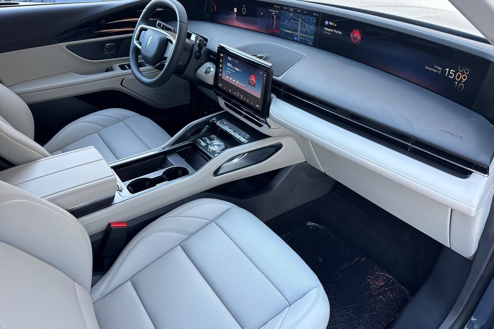 Used 2026 Lincoln Nautilus Premier w/ Jet Appearance Package AWD/4WD image 30