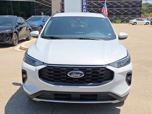 Used 2025 Ford Escape ST-Line Select AWD/4WD image 8