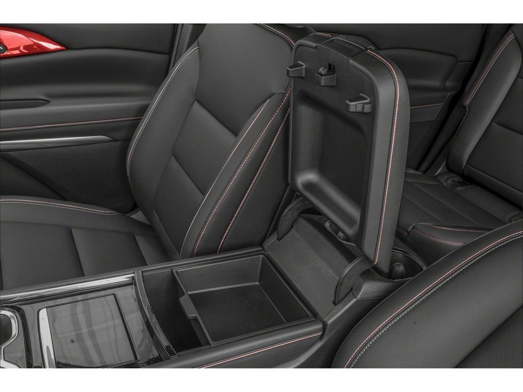 Used 2024 Chevrolet Traverse Z71 w/ LPO, Floor Liner Package AWD/4WD image 9