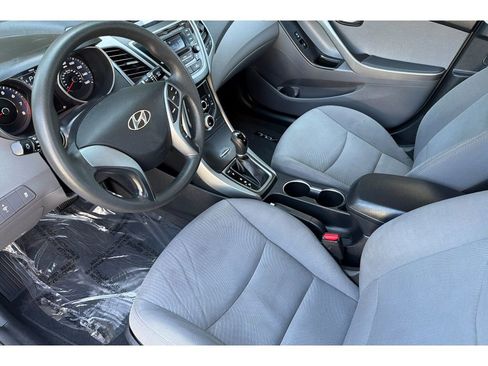 Used 2016 Hyundai Elantra SE FWD image 12