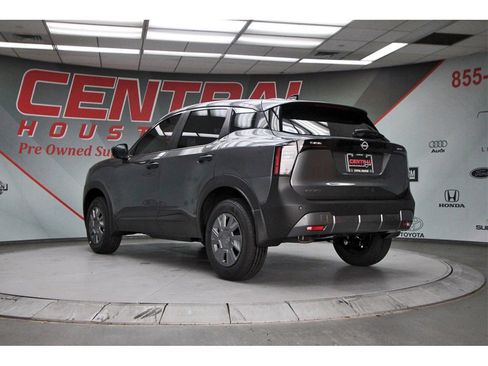 New 2026 Nissan Kicks S image 4