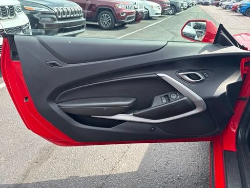 Used 2022 Chevrolet Camaro LT RWD image 9