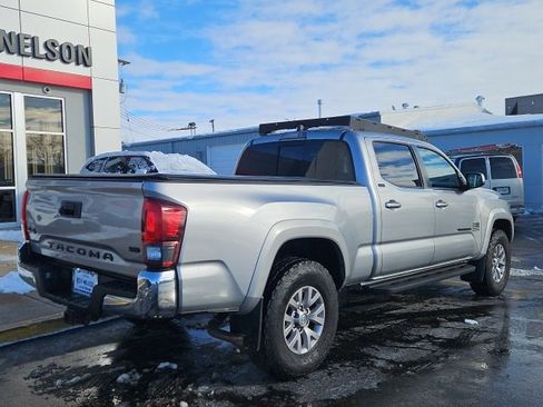 Used 2019 Toyota Tacoma SR5 image 11