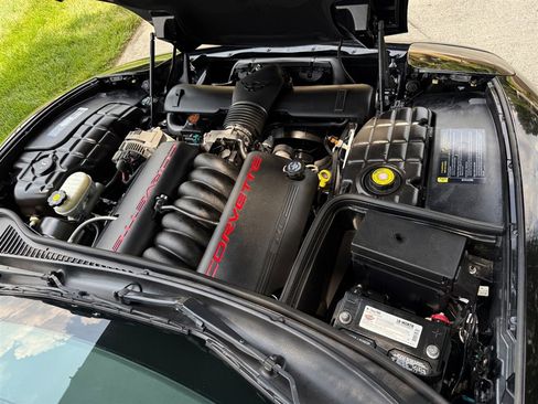 Used 2002 Chevrolet Corvette Convertible w/ Preferred Equipment Group1 image 58