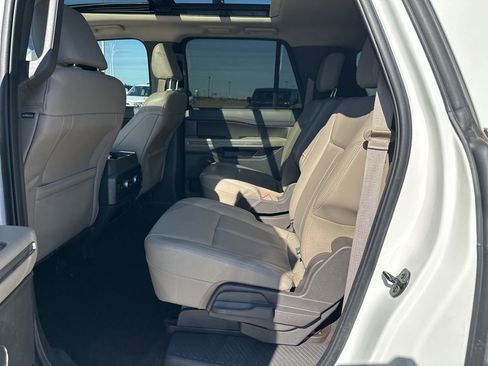Used 2021 Ford Expedition Max XLT image 38