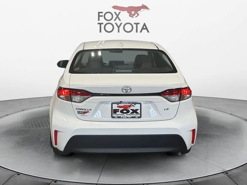 Used 2025 Toyota Corolla LE FWD image 5