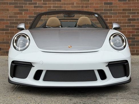 Used 2019 Porsche 911 Speedster image 10