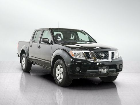 Used 2012 Nissan Frontier SV AWD/4WD image 7