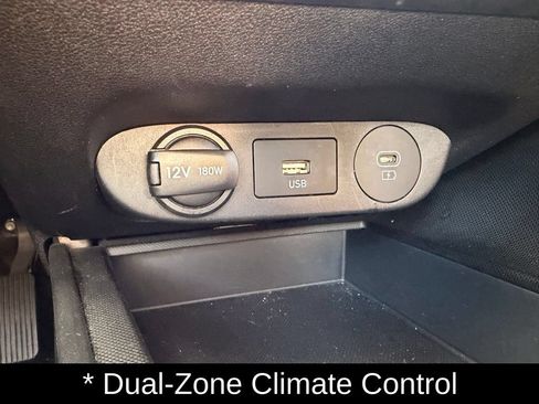 Certified 2024 Hyundai Elantra SEL FWD image 24