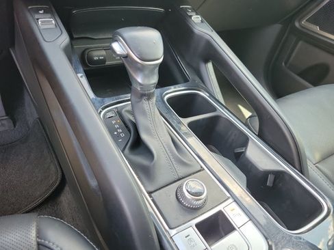Used 2025 Kia Telluride S FWD image 13