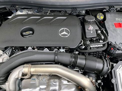 Used 2026 Mercedes-Benz GLA 250 4MATIC image 34