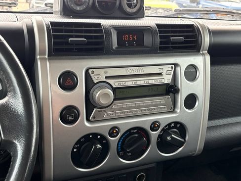 Used 2008 Toyota FJ Cruiser 4WD image 11