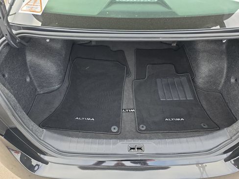 Used 2025 Nissan Altima 2.5 SV FWD image 20