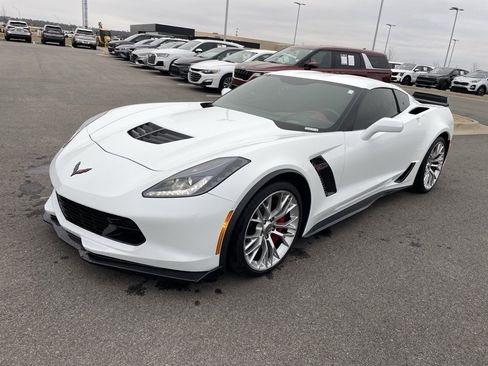 Used 2018 Chevrolet Corvette Z06 image 3