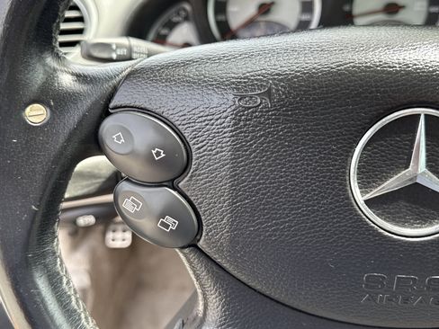 Used 2006 Mercedes-Benz SL 55 AMG image 14