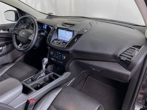 Used 2017 Ford Escape Titanium w/ Equipment Group 301A AWD/4WD image 33