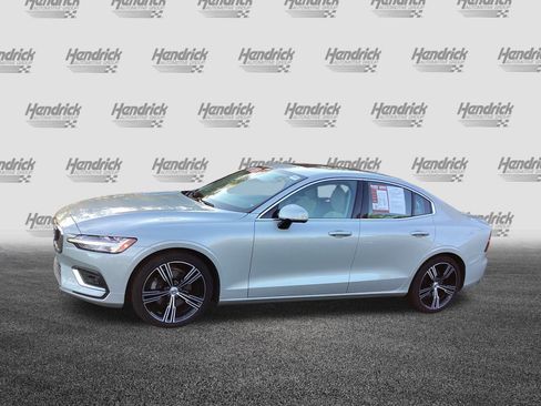 Used 2020 Volvo S60 T5 Inscription w/ Protection Package Premier image 7