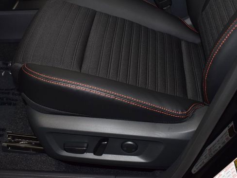 New 2026 Nissan Rogue SV image 17