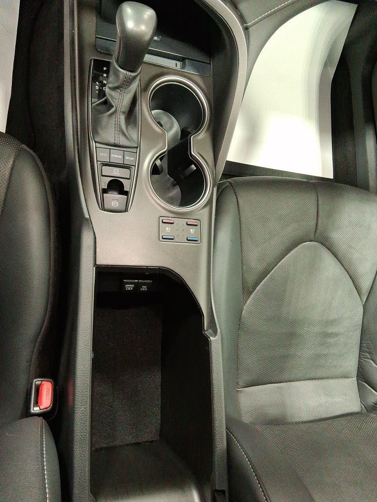 Used 2024 Toyota Camry XSE w/ Navigation Package FWD image 23