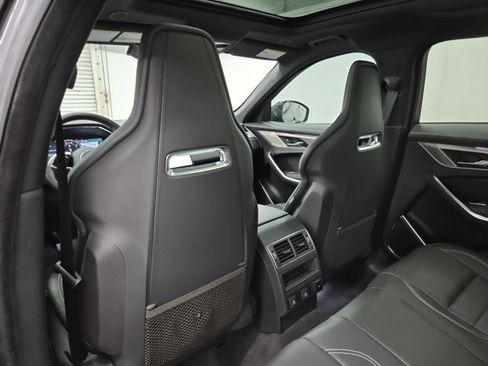 Used 2024 Jaguar F-PACE R-Dynamic S image 15