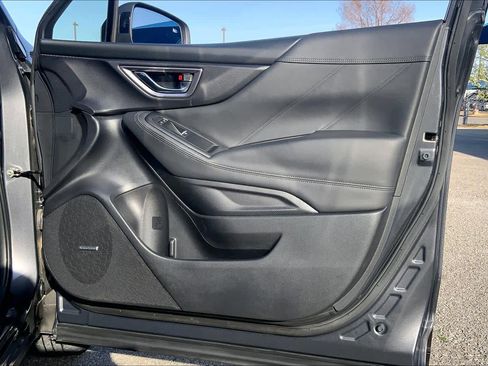 Used 2023 Subaru Forester Touring image 22