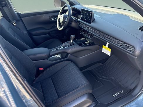 Certified 2026 Honda HR-V Sport image 18