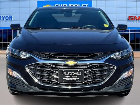 Used 2023 Chevrolet Malibu LT image 2