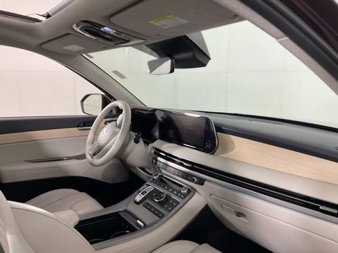 Used 2024 Hyundai Palisade Limited AWD/4WD image 32