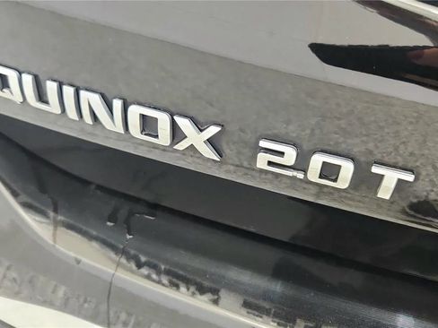 Used 2018 Chevrolet Equinox LT FWD image 17