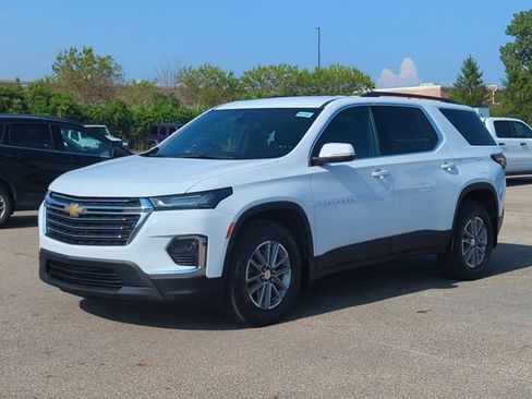 Used 2023 Chevrolet Traverse LT FWD image 7