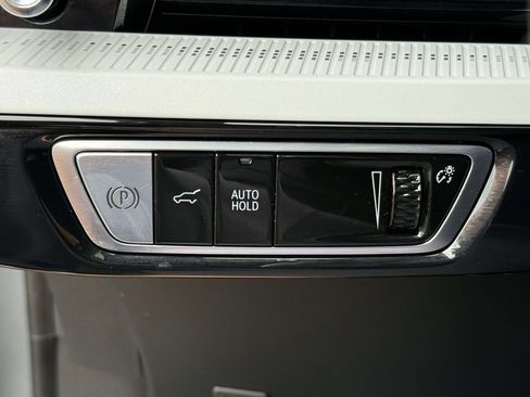 Used 2025 Cadillac Optiq Sport 2 w/ LPO, Floor Liner Package AWD/4WD image 27