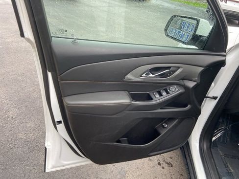 Used 2020 Chevrolet Traverse LT w/ LPO, Floor Liner Package image 10