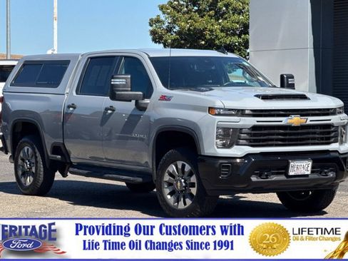 Used 2024 Chevrolet Silverado 2500 Custom w/ Custom Value Package AWD/4WD image 1