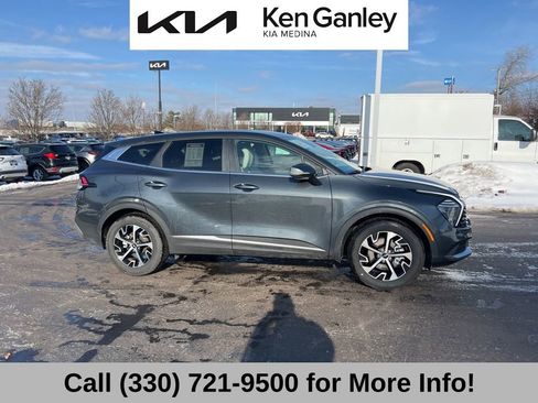 Certified 2025 Kia Sportage EX image 8