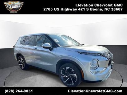 Used 2024 Mitsubishi Outlander SE Black Edition